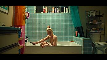 Actress - Elle Fanning: Movie - Margo's Got Money Troubles